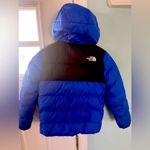 Gently used The North Face Boys Winter Coat Jacket Size Small